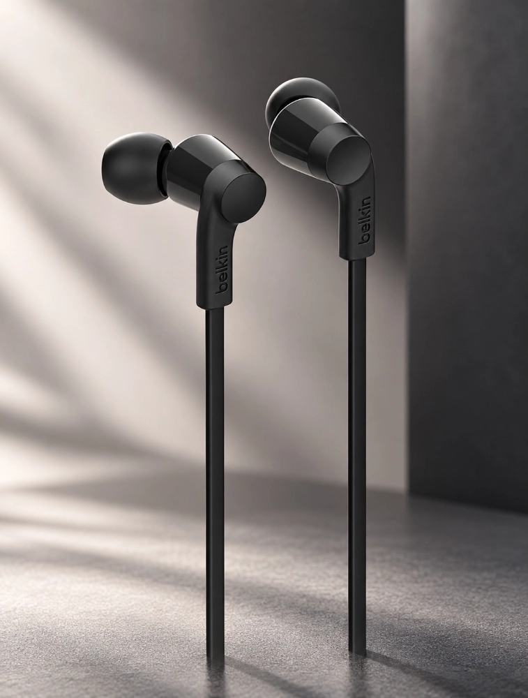 Black Belkin SoundForm Wired Earbuds With USB C Connector