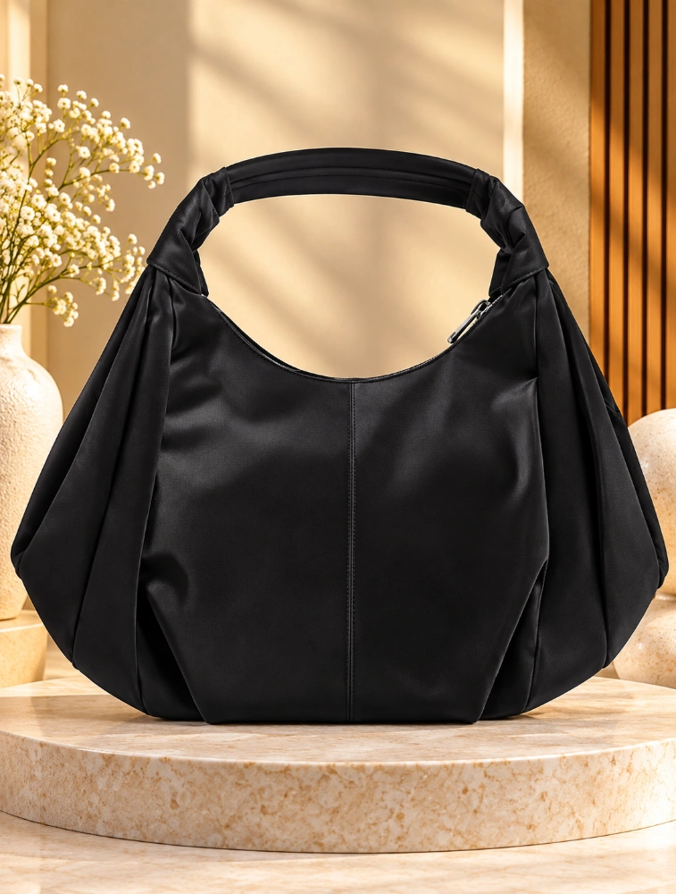 Black Blackberg Single K M Handbag