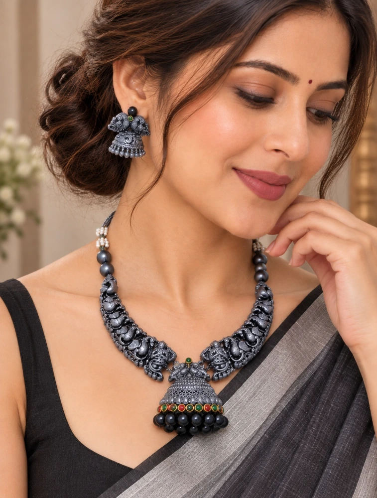 Black Rajhamsa Terracotta Jewellery Set