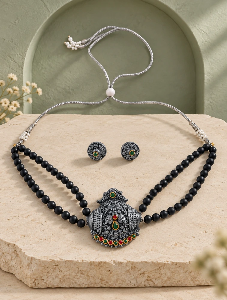 Black Regal Peacock Terracotta Jewellery Set