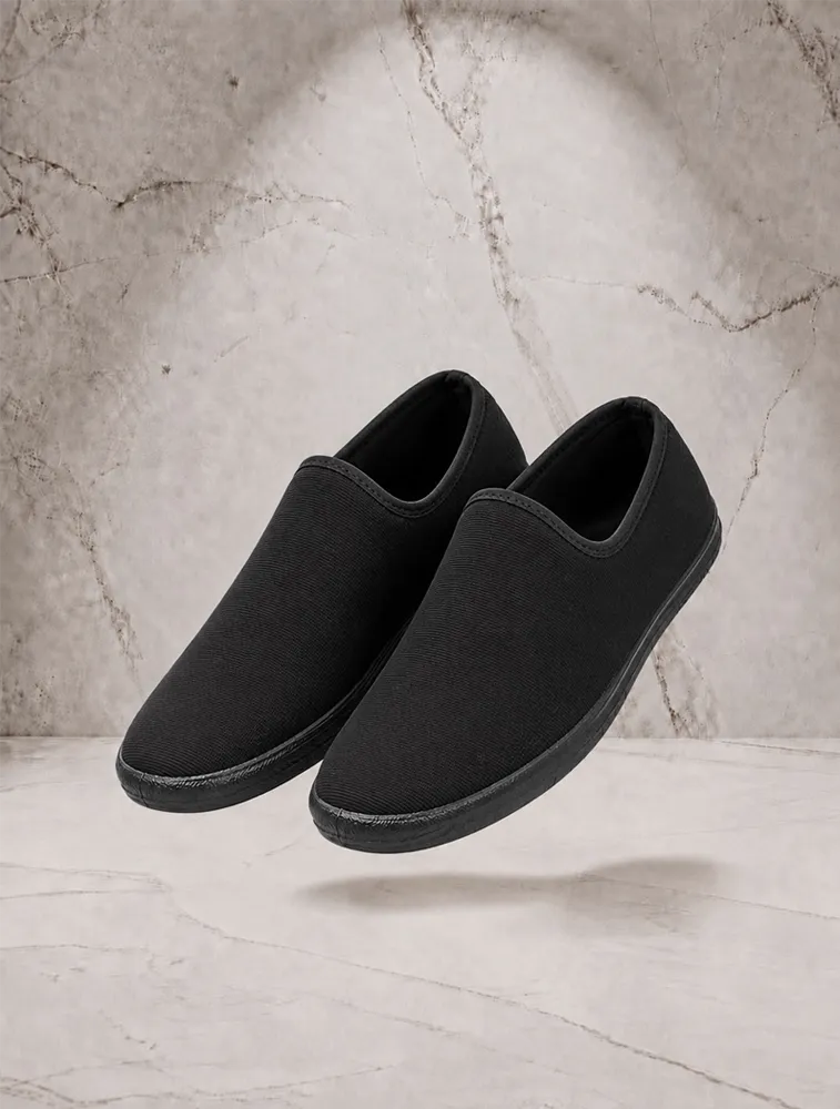 Black Unisex Knitted Eva Footwear