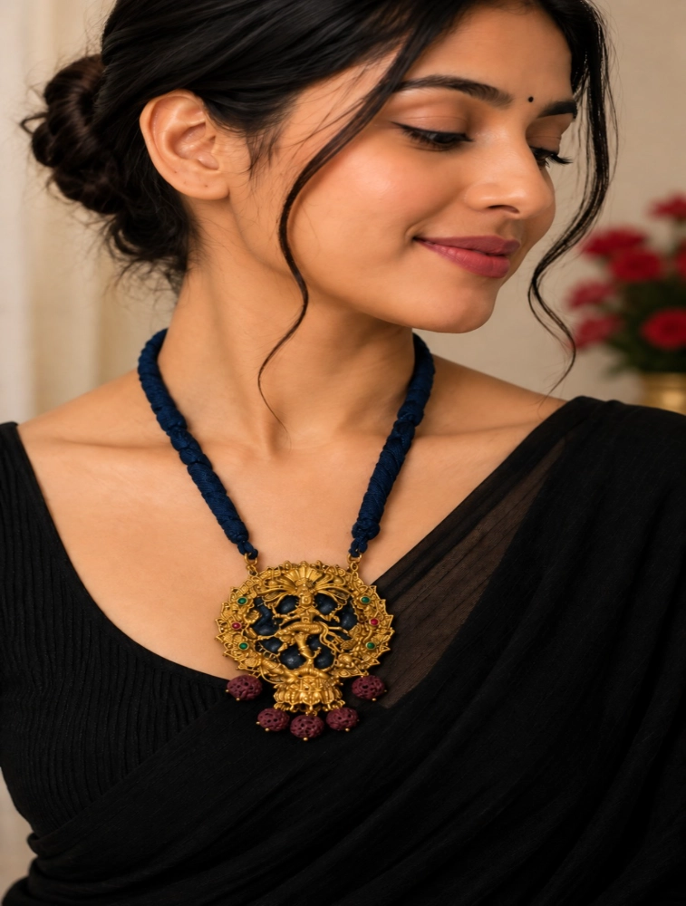 Gold and Black Natraj Pendant Rope Terracotta Jewellery Set