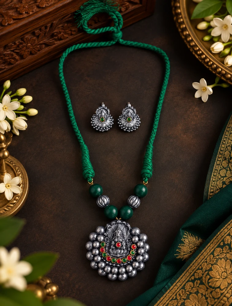 Green Lakshmi Pendant Terracotta Jewellery Set