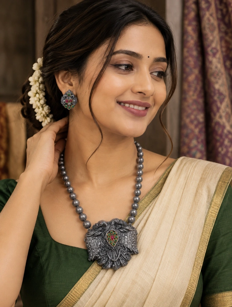Oxidized Silver Gandabaruda Pendant with Beads Terracotta Jewellery Set