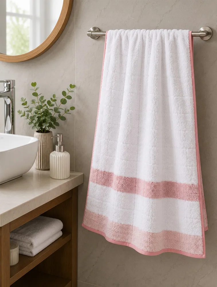 Peach Habitude Microfiber Premium Bath Towel