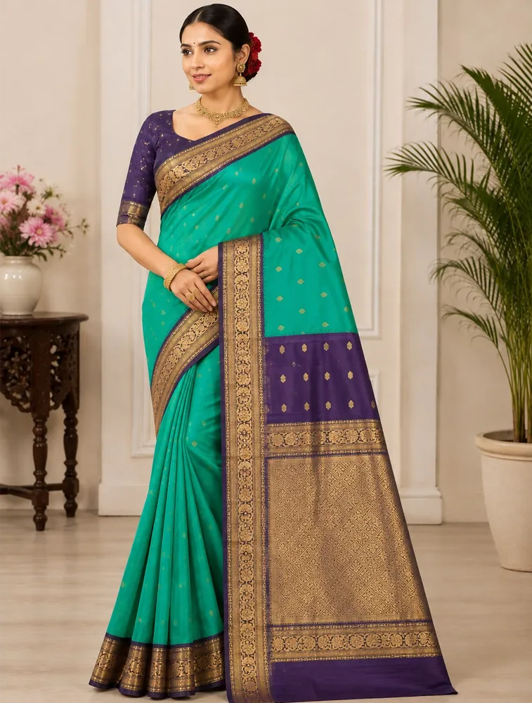 Peacock Green Womens Premium Semi Gadwal Saree