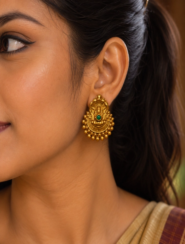 Red Antique Gold Finish Lakshmi Pendant Terracotta Jewellery Set