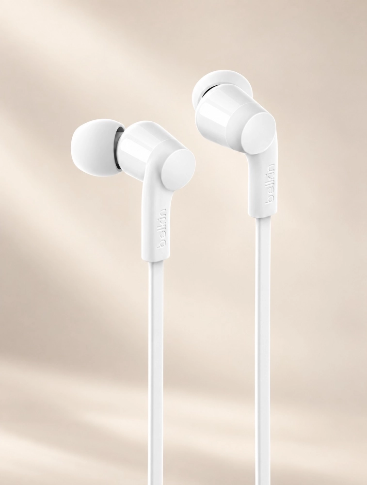 White Belkin SoundForm Wired Earbuds With USB C Connector