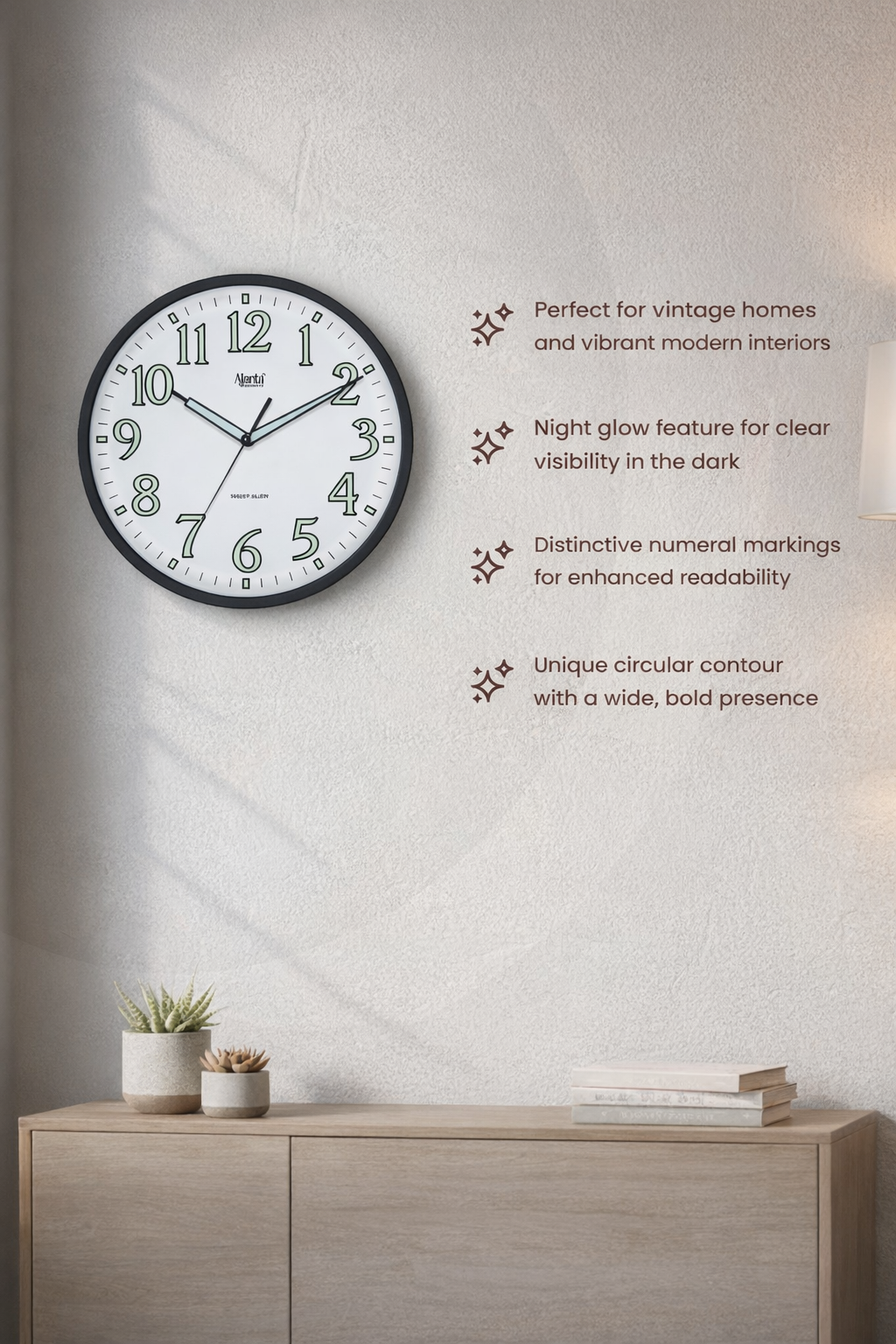 White Round Night Glow Clock 1017