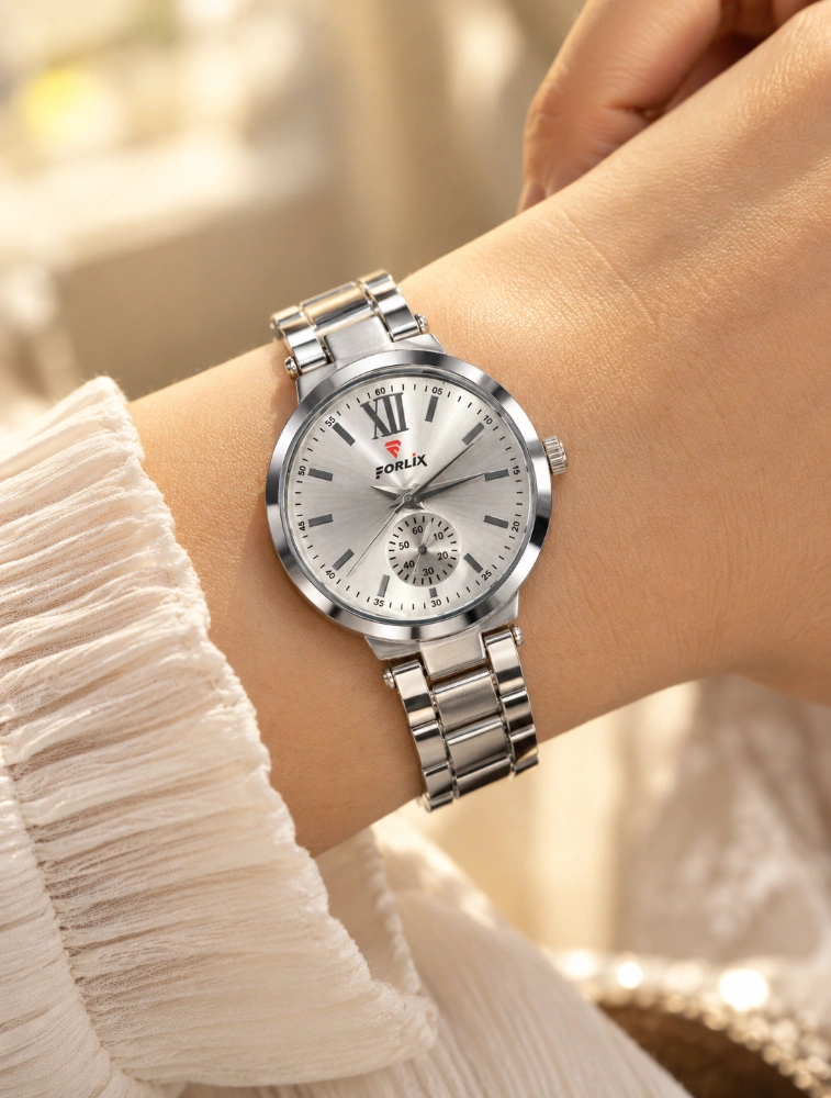 Womens Silver Dial Daisy Charm Classic Watch